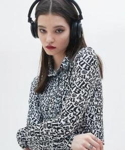 Best Sellers [LUV IS TRUE] SS 22 LETTERING SHIRT(WHITE)