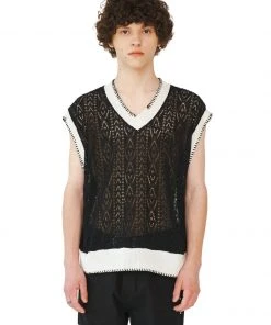 [LECYTO] Summer 22 V-NECK SMOCK PUNCHING VEST_(BLACK) Best Sellers