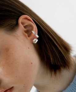[MIDNIGHT MOMENT] Seasonless Bring Earcuff
