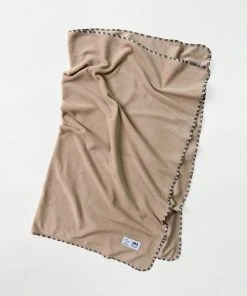 [DEARSTALKER] Seasonless ECOLE FLEECE BLANKET - BEIGE Best Sellers