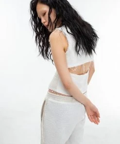 [GIMMETHEYOUNG] SS 22 REVERSAL TWEED VEST / IVORY Best Sellers