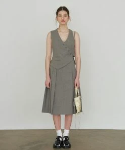 JULIE BEANS Best Sellers [JULYE HAN] SS 22 Unbalance Pleats Vest - Gray