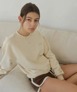 [MIDNIGHT MOMENT] SS 22 Basic Stitch Sweatshirt - Beige