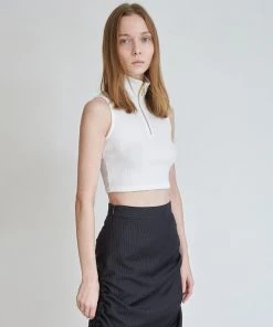 [LO AXUAL] SS 22 WHITE CROP KNIT ZIP UP SLEEVELESS Best Sellers