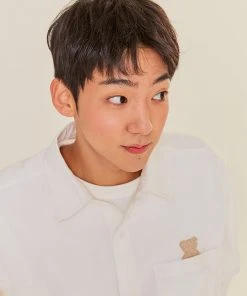 [AQOSTUDIOSPACE] SS 22 BEAR OXFORD SHIRTS WHITE