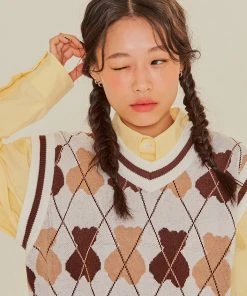 Best Sellers [AQOSTUDIOSPACE] SS 22 AQO BEAR ARGYLE KNIT VEST (CROP Ver) IVORY