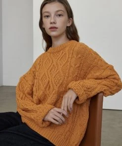 [JOORTI] SS 22 J874 Twisted Over Fit Knit (orange)
