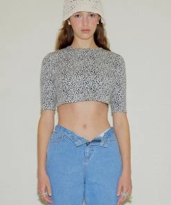 Best Sellers [ONNE] SS 22 Jacquard Crop Top - Black Flower