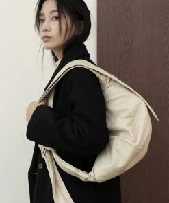 UNORMAL [UNUSUALNORMAL] Seasonless CROI PADDING BAG _ LIGHT BEIGE Best Sellers