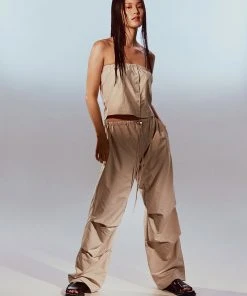 [AGA] Summer 22 WIDE-LEG CARGO PANTS - BEIGE Best Sellers