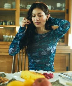 [HOKUS POKUS] Summer 22 Shirring See-through Plant Top / Navy Best Sellers