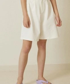 [DEARSTALKER] Summer 22 LILY BERMUDA PANTS - IVORY Best Sellers