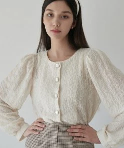 [JOORTI] SS 22 J920 Span Laced Blouse (ivory)