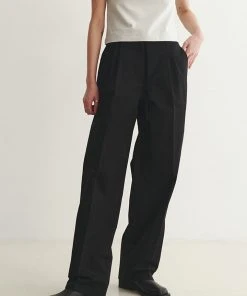 [REPOS] SS 22 LOW TWO TUCK PANTS (BLACK) Best Sellers