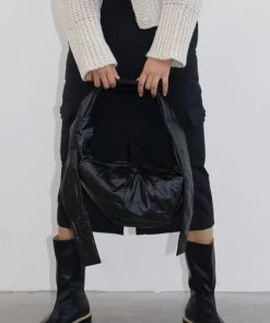 UNORMAL [UNUSUALNORMAL] Seasonless CROI PADDING BAG _ BLACK Best Sellers