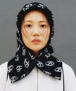 [FEVERTIME] SS 22 Circle Pattern Baraclava Black