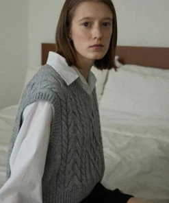 Best Sellers [STEP AROUND] SS 22 Cable Crop Vest_GREY