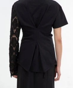 [GIMMETHEYOUNG] SS 22 NET SLIT T-SHIRT 22SS / BLACK