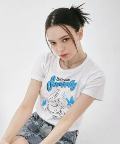 [NASTY FANCY CLUB] Summer 22 BUNNY AND MARIPOSA CROP TEE (WHITE)_F22QB437 Best Sellers