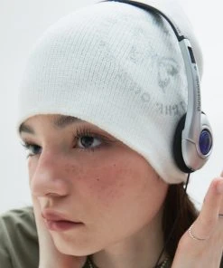 [LUV IS TRUE] Seasonless GLITTER BEANIE(IVORY) Best Sellers