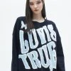[LUV IS TRUE] SS 22 LETTERING KNIT(NAVY)