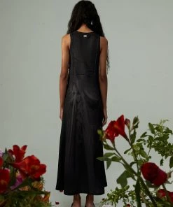 [NACHE] Summer 22 SOLID MAXI DRESS-BLACK