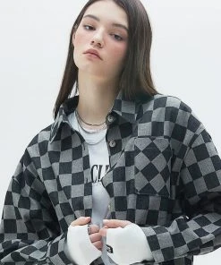 Best Sellers [LUV IS TRUE] SS 22 CROP JACKET(BLACK)