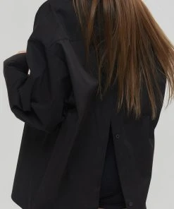 [KAGAMIL] Seasonless OVERSIZE BACK INCISION SHIRT BLACK