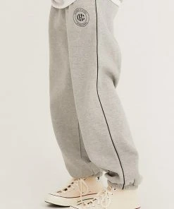 [CRUMP] SS 22 [Napping] Emblem Piping Jogger Pants (CP0185-2)