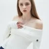 [LUV IS TRUE] SS 22 OFF SHOULDER KNIT(WHITE)