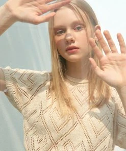 [JOORTI] SS 22 J995 Heart Punching Knit (beige) Best Sellers