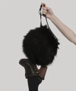 [POKOFOSCA] Seasonless Fluffy Bag (Black) Best Sellers