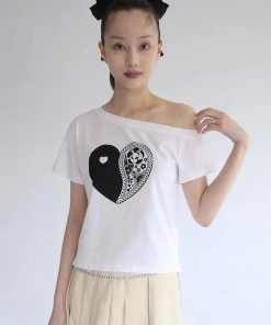 [NOFFICIALNOFFICE] SS 22 PAISLEY HEART UNBALANCE NECK T-SHIRT WHITE Best Sellers