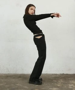 [90GALLERY] SS 22 LOW RISE CUT OUT PANTS Best Sellers