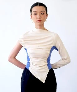 [BORN IN] Summer 22 DOLCE Top (cream Cloud)