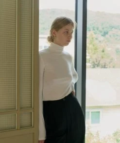 [STEP AROUND] FW 21 LINE STITCHES SLIM POLA_IVORY Best Sellers