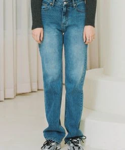 [13MONTH] FW 21 LONG LENGTH STRAIGHT JEANS (BLUE) Best Sellers