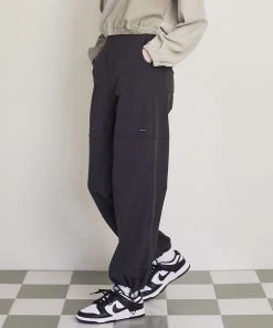 [DEARSTALKER] Winter 21 STRING BUCKLE PANTS - CHARCOAL Best Sellers