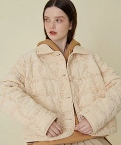 [GOCORI] FW 21 PEACE AGAIN QUILTED PADDING / REVERSIBLE