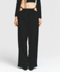 Best Sellers [ROSEAPPLE] FW 21 213-SLIT RIBBON TRAINING PANTS