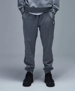 Best Sellers [LIFEWORK] FW 21 RADOG Coin Wappen Jogger Pants