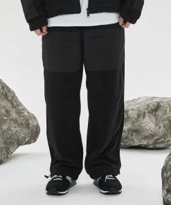 [HAVEOFFDUTY] FW 21 FLEECE NPC CAMPER PANTS(BLACK)