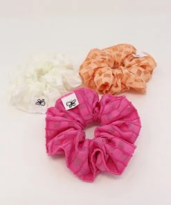 [BUTTERFLIES IN STUMMY] Seasonless Fuzzy Scrunchies_salmon