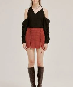 [OUTXO] FW 21 Hali Off-shoulder Black Best Sellers