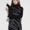 [LUV IS TRUE] Winter 21 ZEBRA KNIT SKIRT(CHARCOAL)
