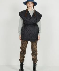 [FM91.02] FW 21 MATCHeS PADDiNG Vest Black / Khaki