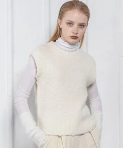 UNORMAL [UNUSUALNORMAL] FW 21 KID WOOL VEST _ IVORY
