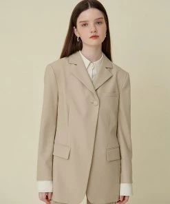 Best Sellers [GOCORI] FW 21 WARM BUTTON JACKET - BEIGE