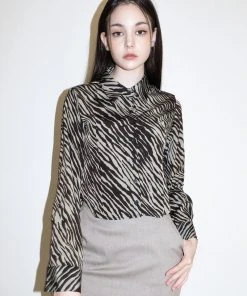 Best Sellers [BABLETWO] FW 21 Zebra Silky Shirts (KHAKI)