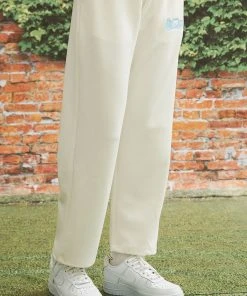 [AQOSTUDIOSPACE] FW 21 AQO VARSITY LOUNGE PANTS IVORY